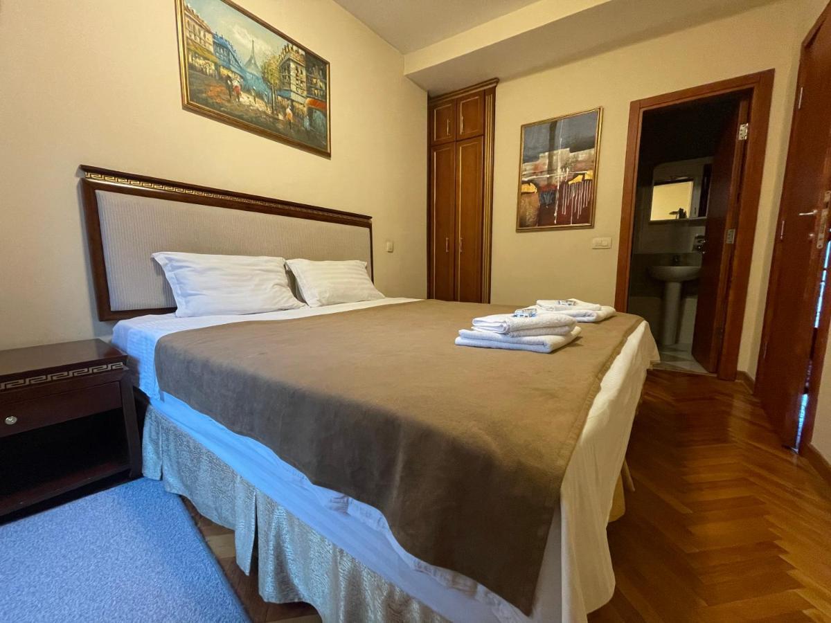 Boutique Hotel Travelling Actor - Skadarlija Beograd Bagian luar foto
