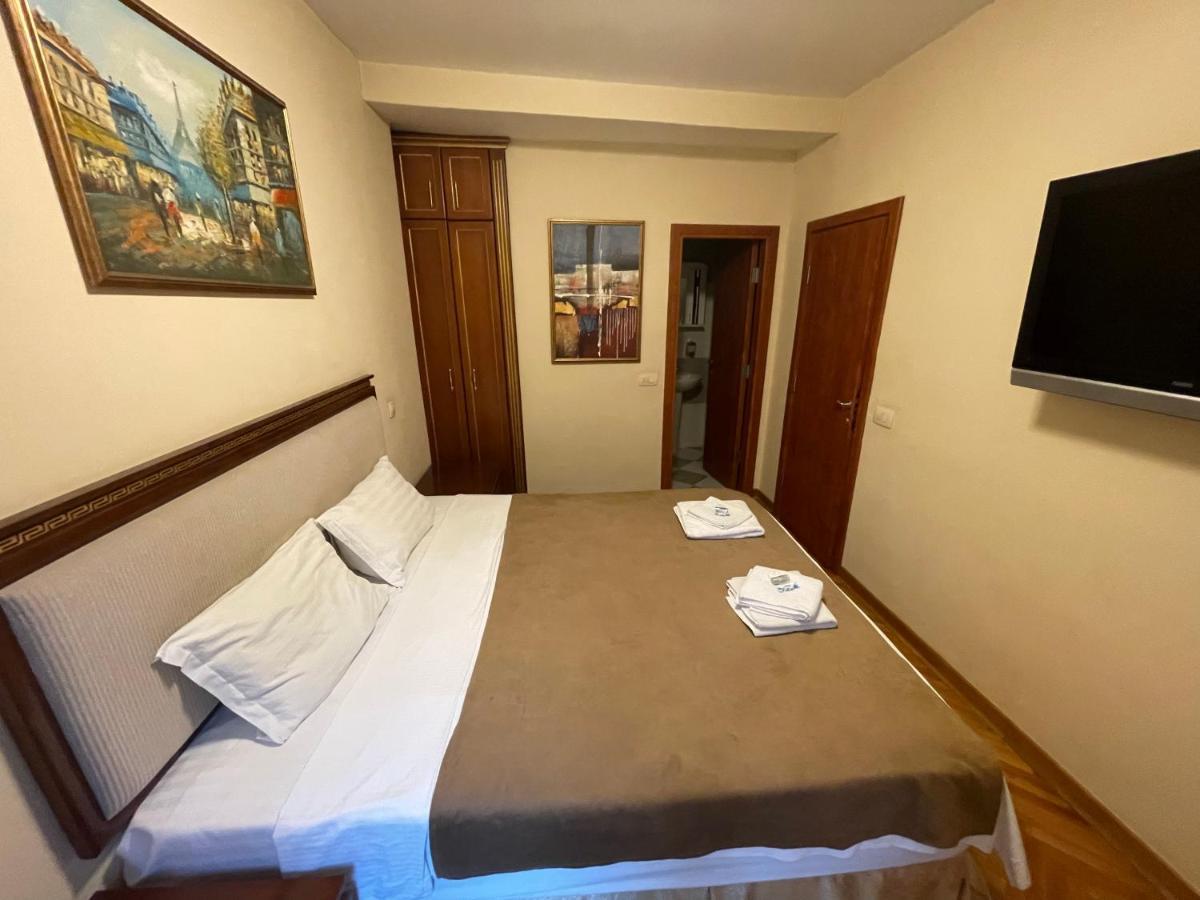 Boutique Hotel Travelling Actor - Skadarlija Beograd Bagian luar foto
