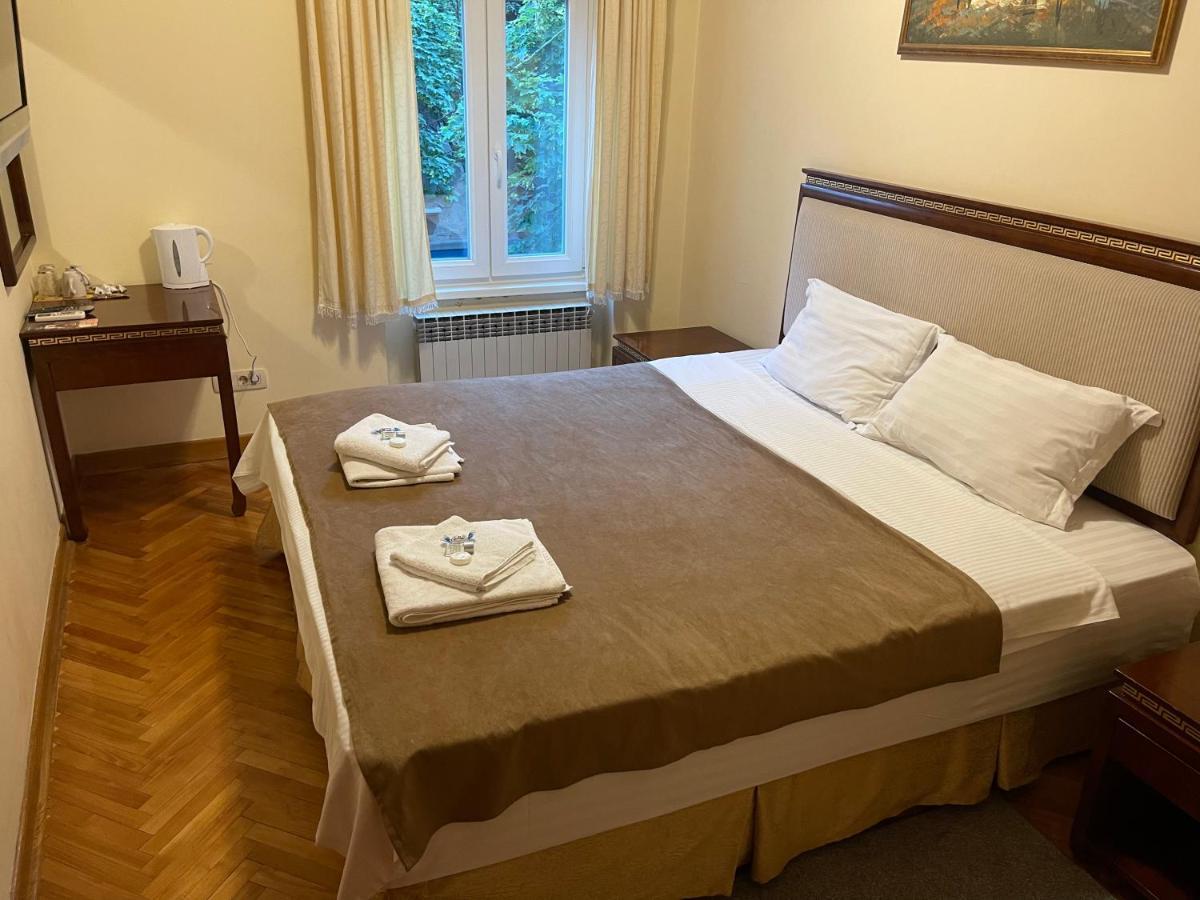 Boutique Hotel Travelling Actor - Skadarlija Beograd Bagian luar foto