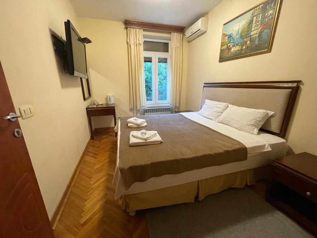 Boutique Hotel Travelling Actor - Skadarlija Beograd Bagian luar foto