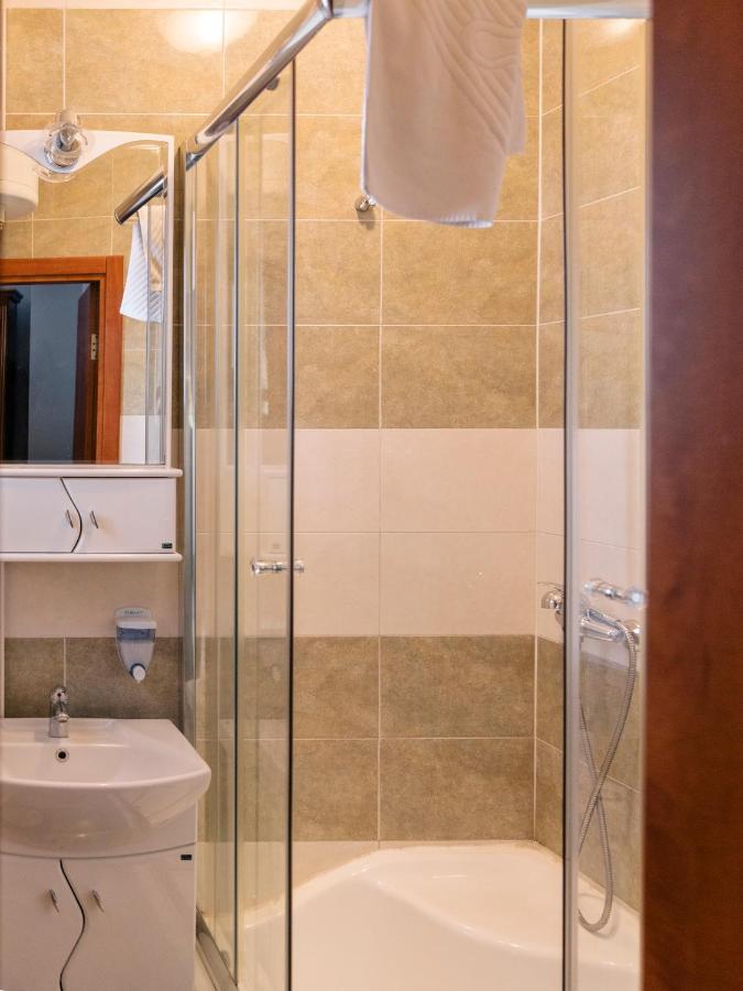 Boutique Hotel Travelling Actor - Skadarlija Beograd Bagian luar foto