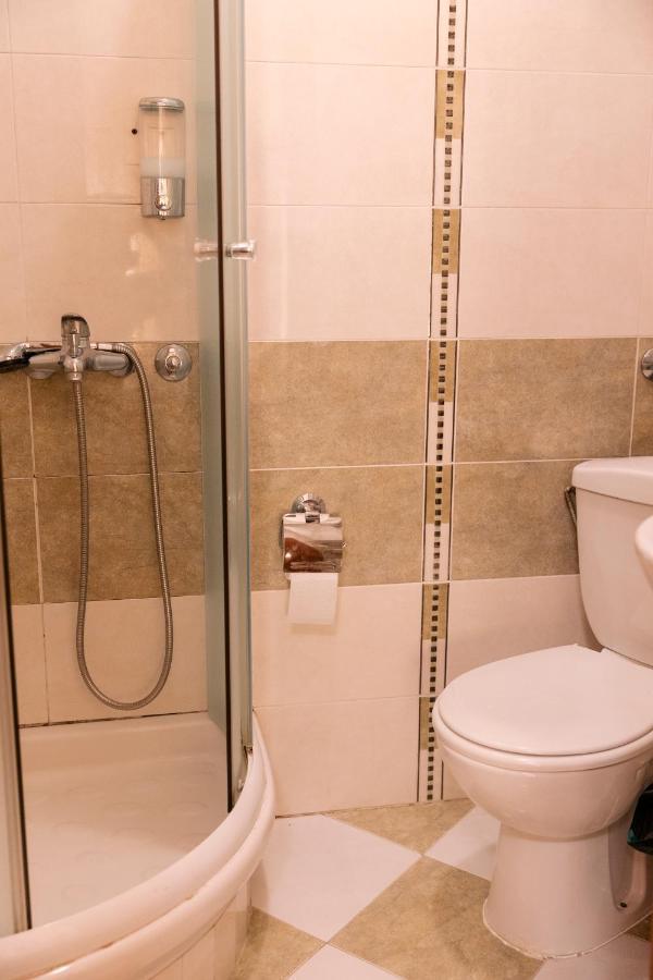 Boutique Hotel Travelling Actor - Skadarlija Beograd Bagian luar foto