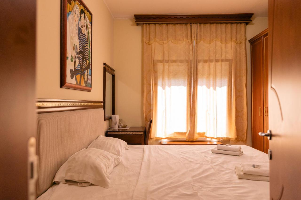 Boutique Hotel Travelling Actor - Skadarlija Beograd Bagian luar foto